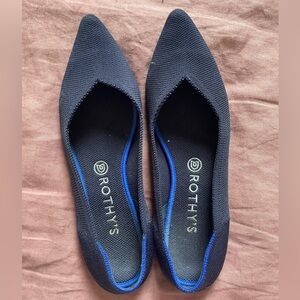 Navy Rothys point, approx 6 years old